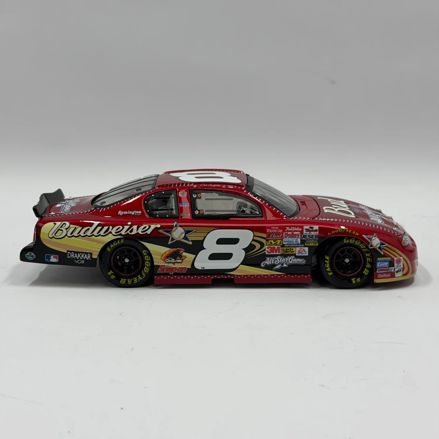 Action 2002 Dale Earnheart 1:24 Stock Car Model Car - Image 7