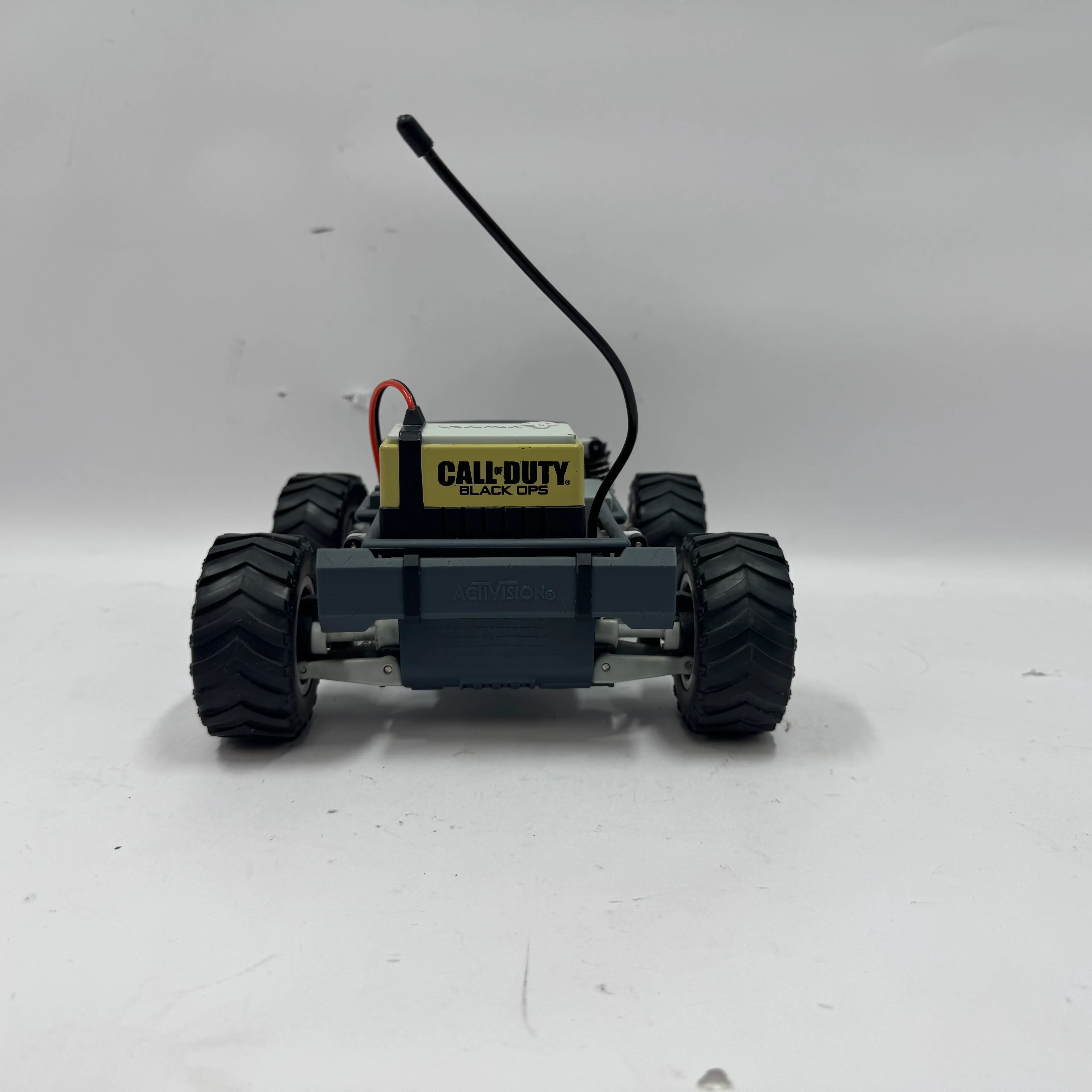 Activision Call of Duty: Black Ops RC-XD RC Car and Controller - Image 4