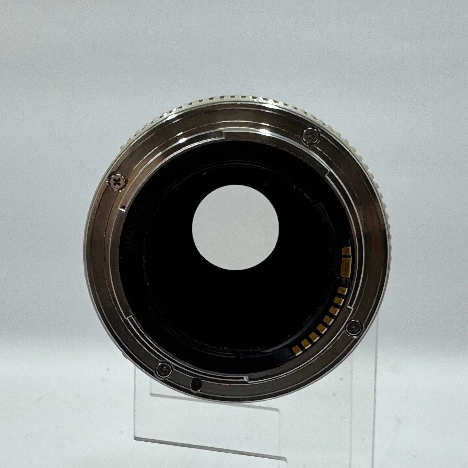 Canon EF Ultrasonic 70-200mm f/4 Auto & Manual Lens - Image 2