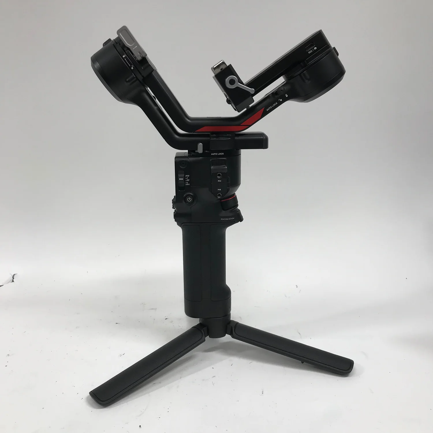 DJI RS 4 3-Axis Gimbal Stabilizer - Image 2