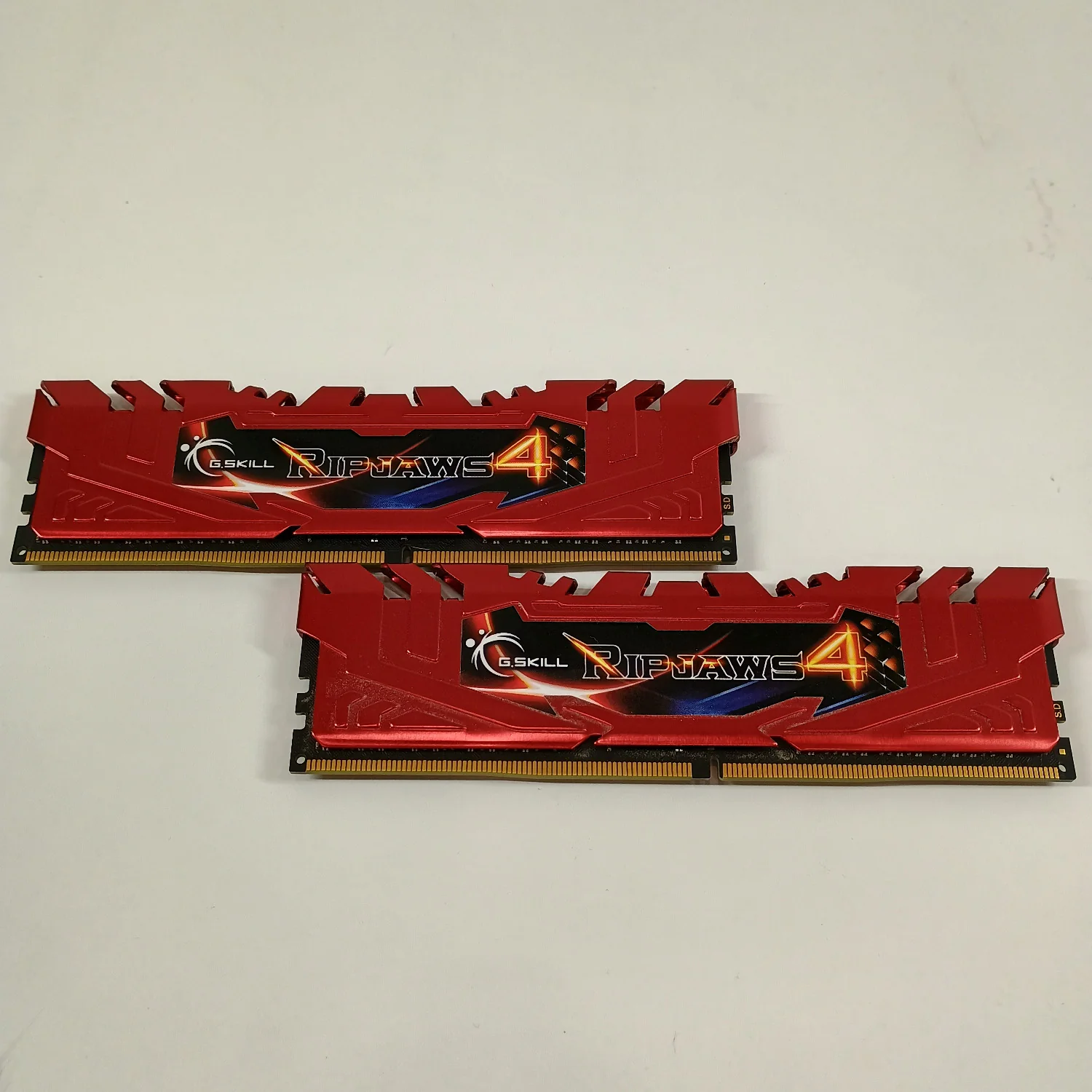 G.Skill RipJaws 4 16GB (2x8GB) RAM DDR4 2400MHz