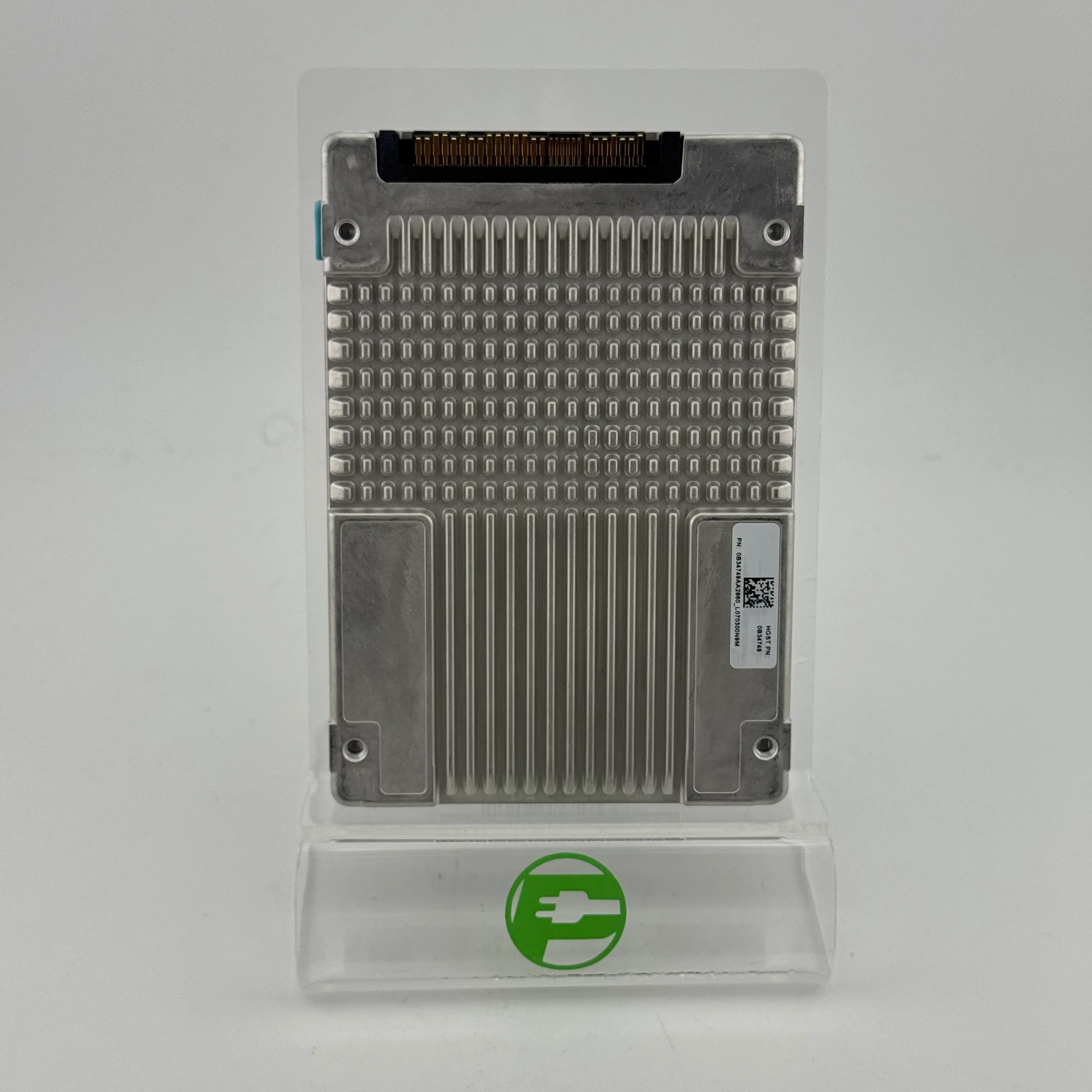 HGST Ultrastar SS300 3.2TB 2.5" SSD HUSMR3232ASS205 - Image 2