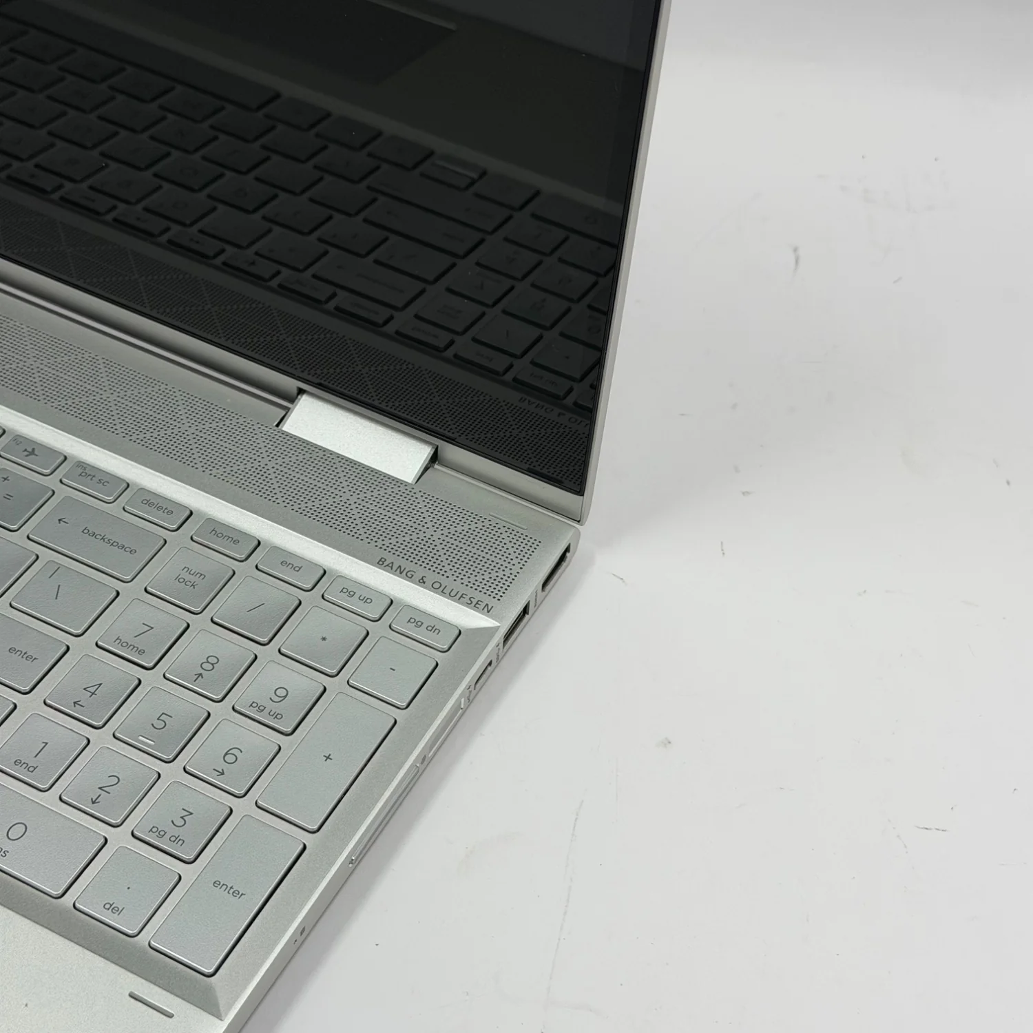 HP Envy X360 15.6" i7-8565U 1.8GHz 8GB RAM 1TB SSD - Image 8