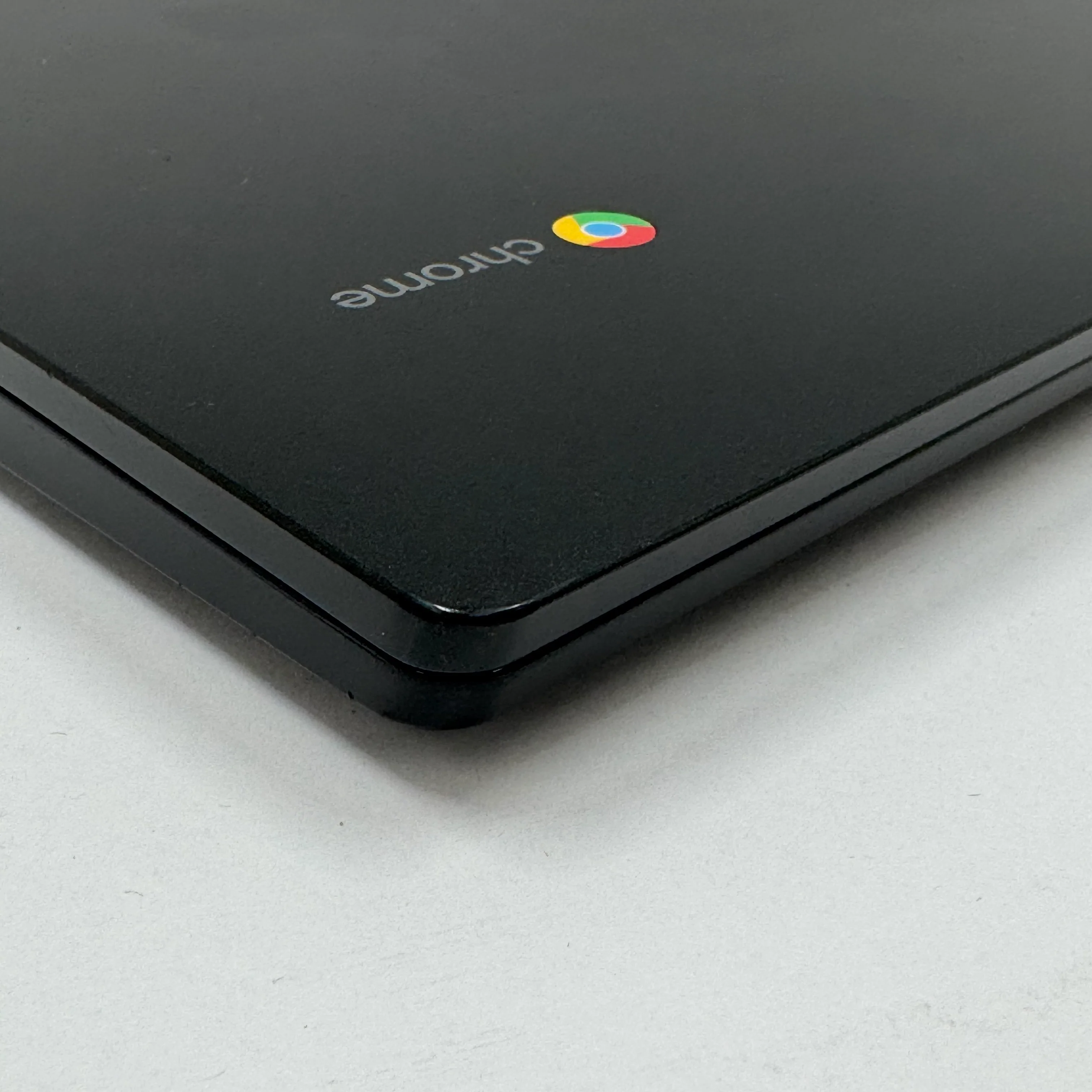 Lenovo Chromebook S340-14 Touch 81V30000US 14" Celeron N4000 4GB RAM 32GB SSD - Image 7