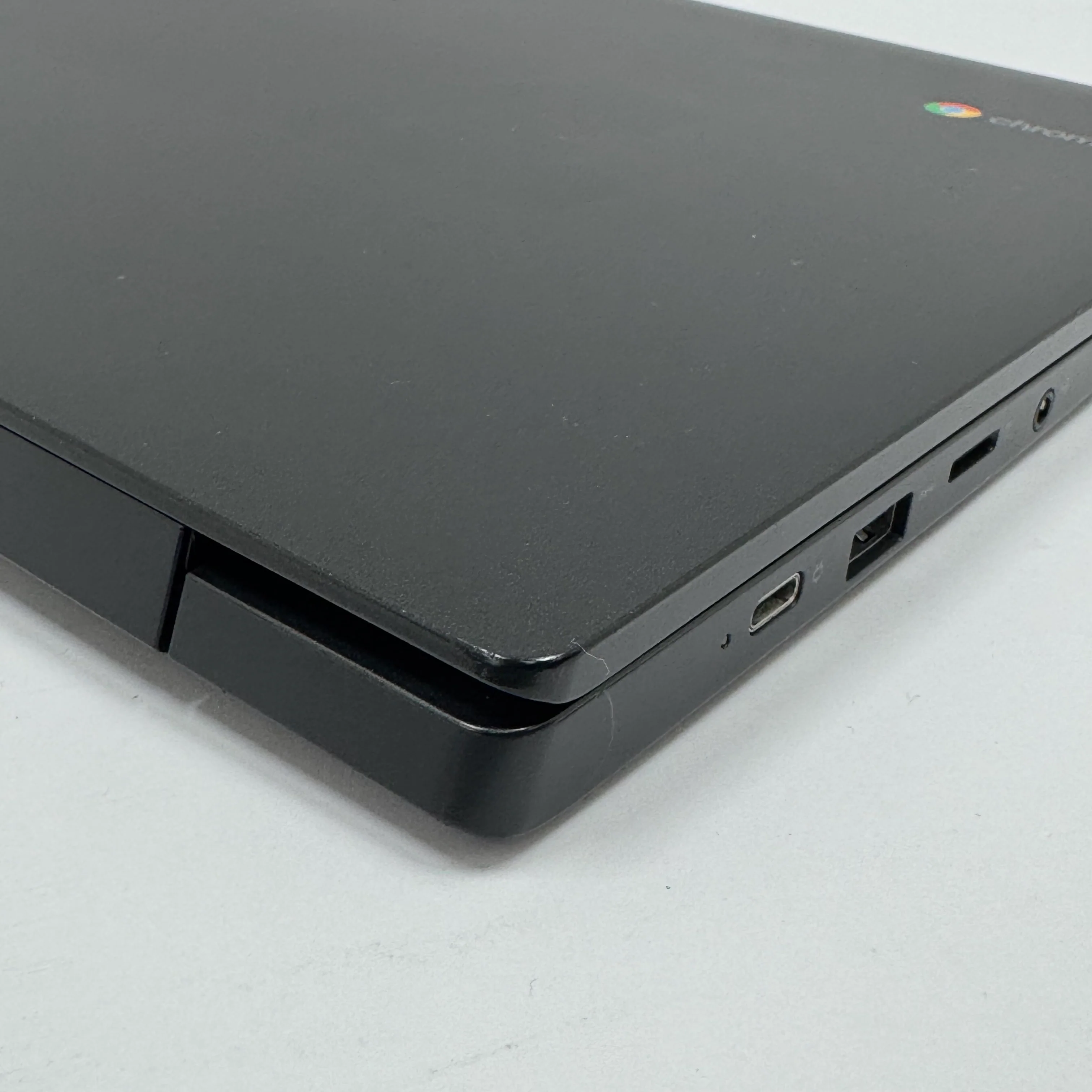 Lenovo Chromebook S340-14 Touch 81V30000US 14" Celeron N4000 4GB RAM 32GB SSD - Image 8