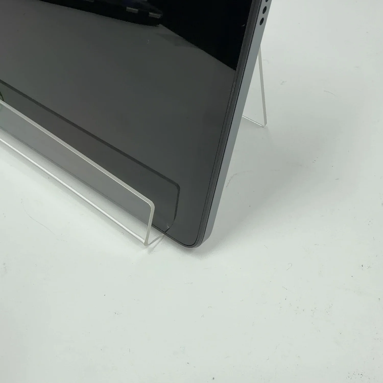 Lenovo Duet Chromebook 11M889 11" Kompanio 838 2.6GHz 4GB RAM 64GB - Image 6