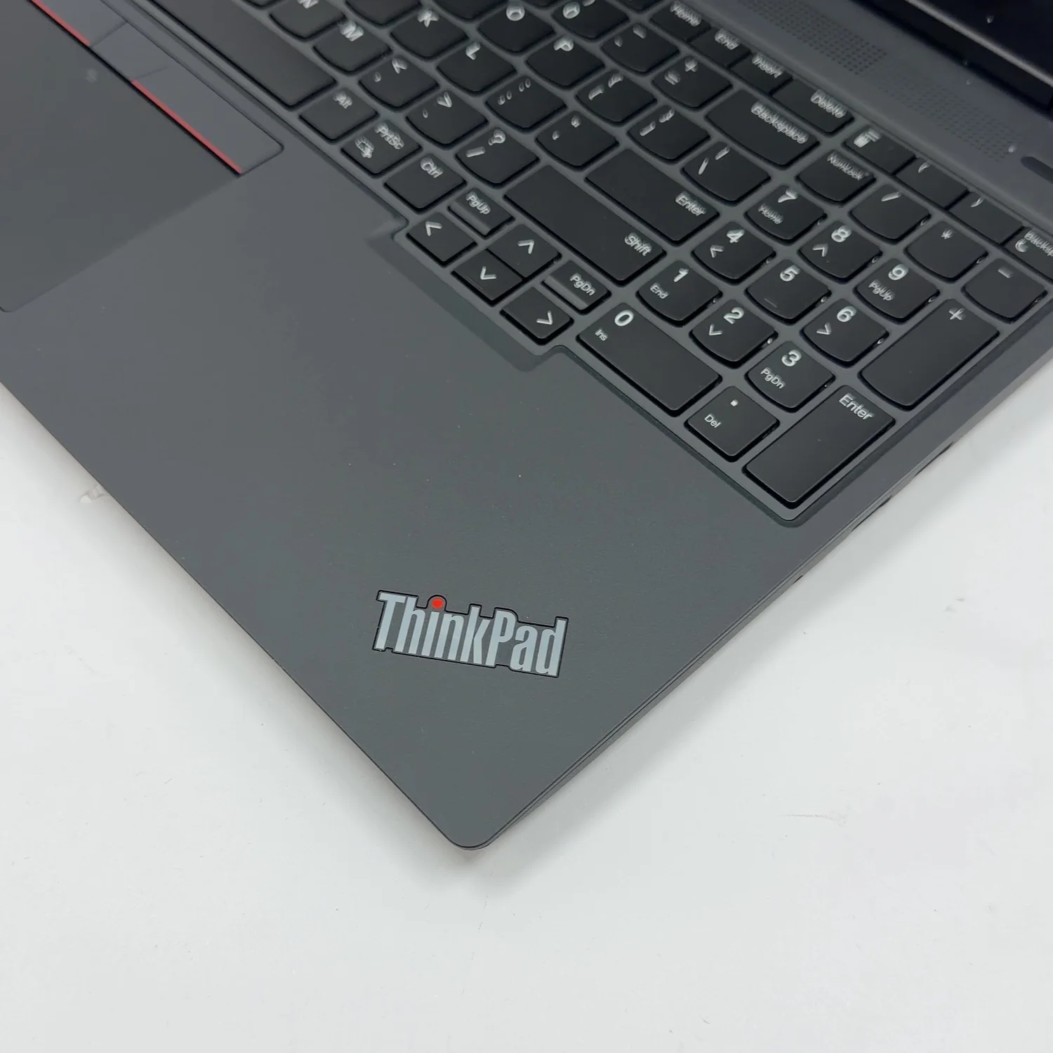 Lenovo ThinkPad P16v Gen 1 16" Ryzen 5 Pro 7640HS 16GB RAM 512GB SSD RTX A500 - Image 9