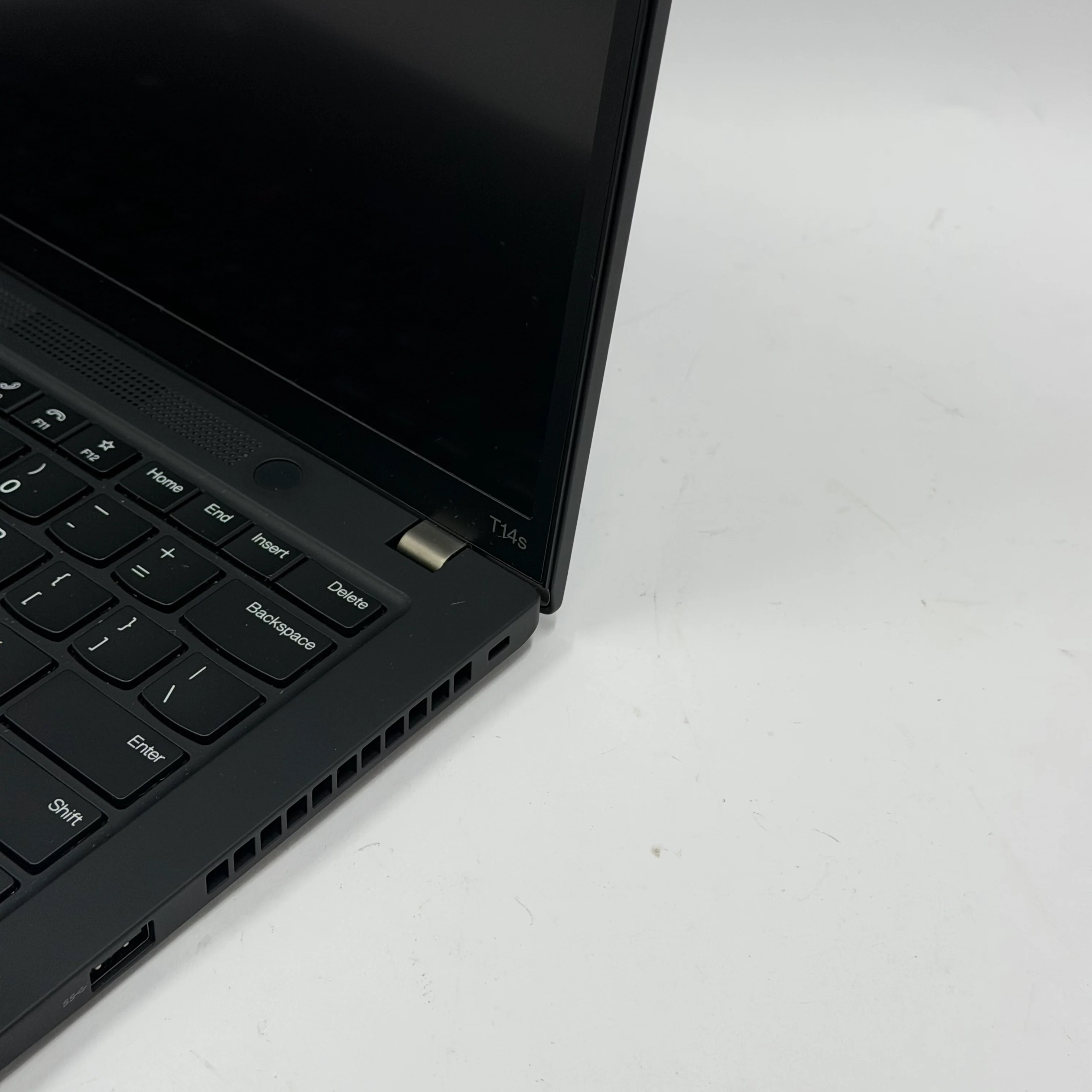 Lenovo ThinkPad T14s Gen 4 14" Ryzen 7 Pro 7840U 3.3GHz 16GB RAM 512GB SSD - Image 8