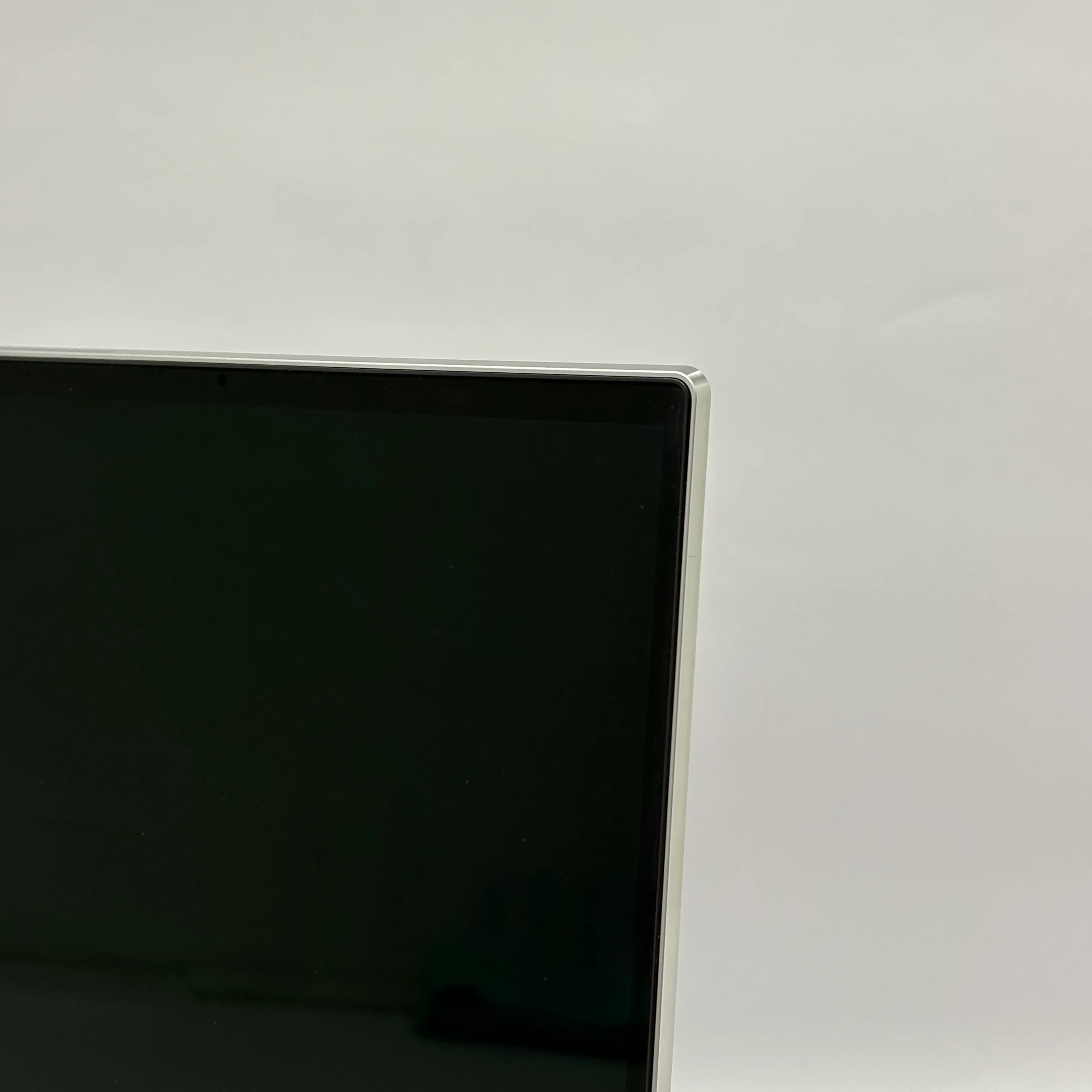 Lenovo Yoga 920 13.9" i7-8550U 16GB 1TB Star Wars Special Edition 3506 of 4000 - Image 7