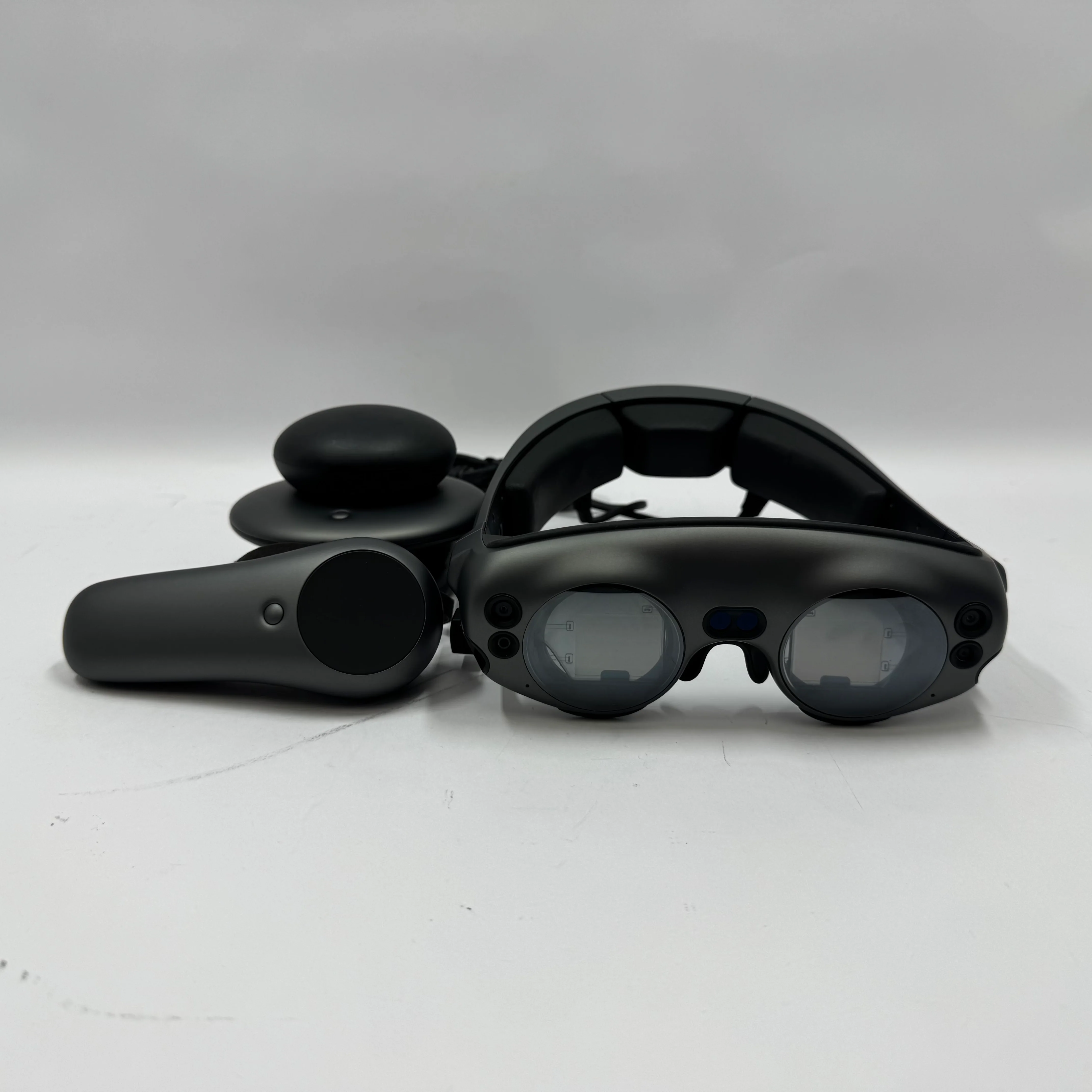 Magic Leap Augmented Reality Headset Augmented Reality Headset M1000 Read