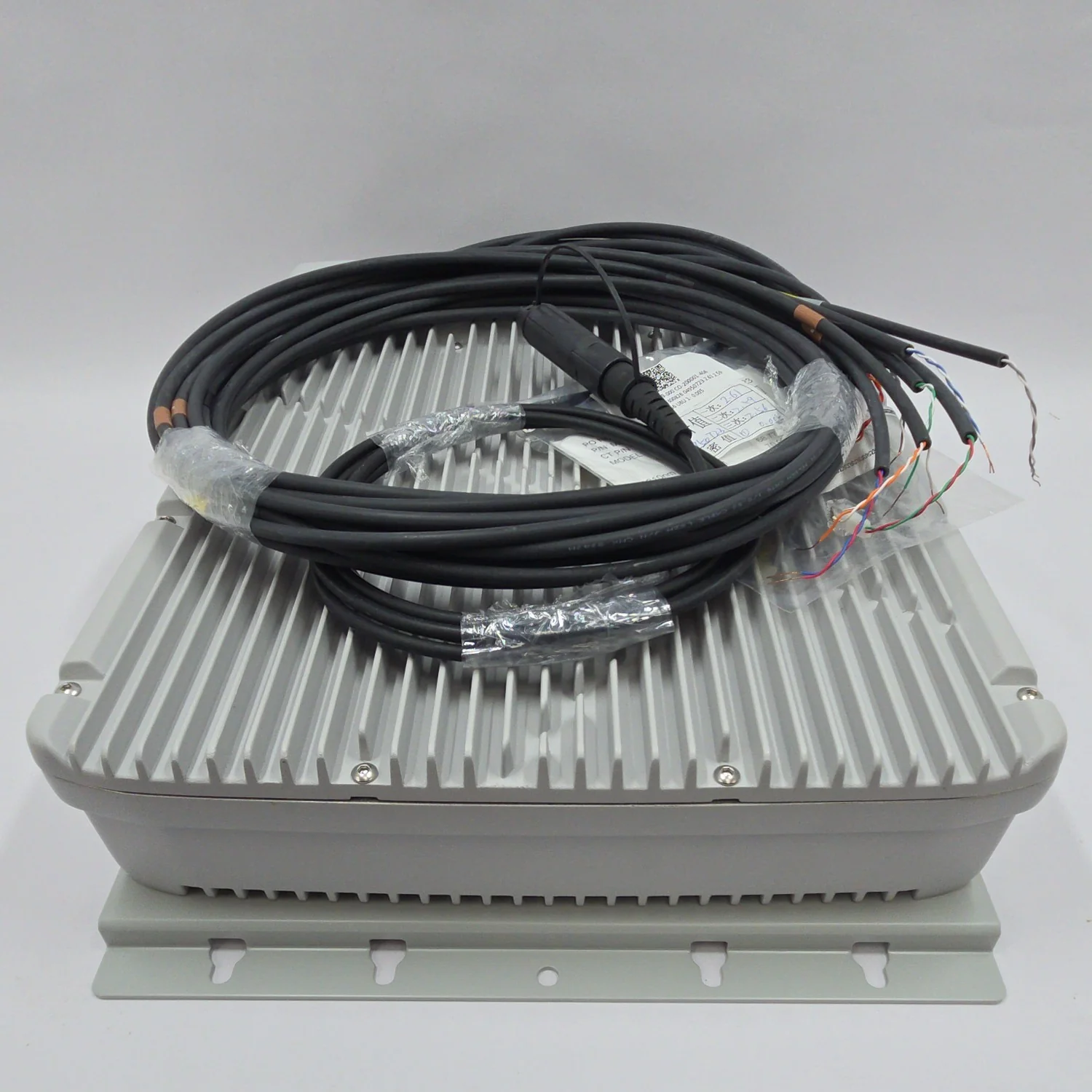 New DZS DP080021 8-Port Gfast 10G Distribution Point Unit - Image 2