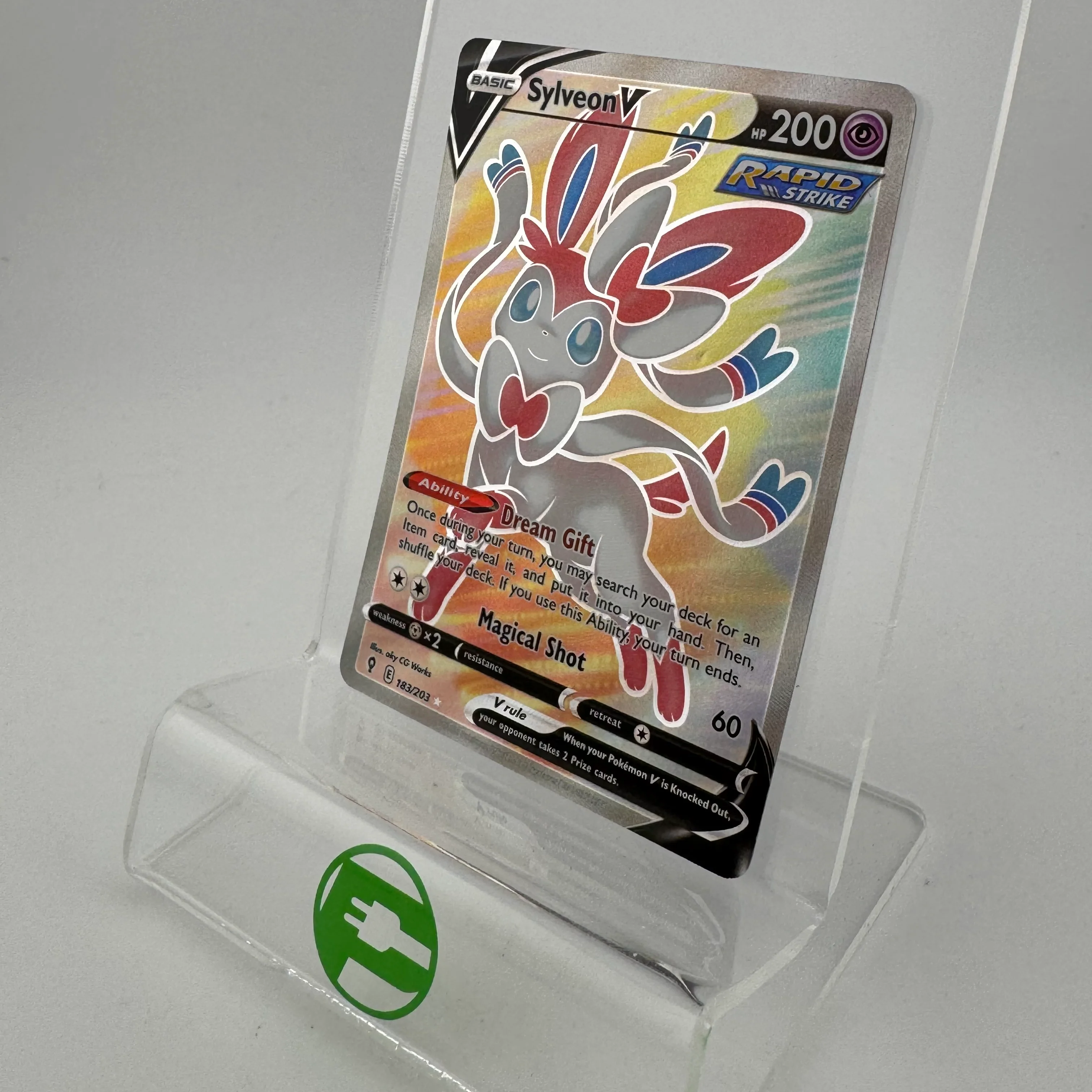 Pokémon TCG Evolving Skies Sylveon V #183 Holo English NM - Image 3