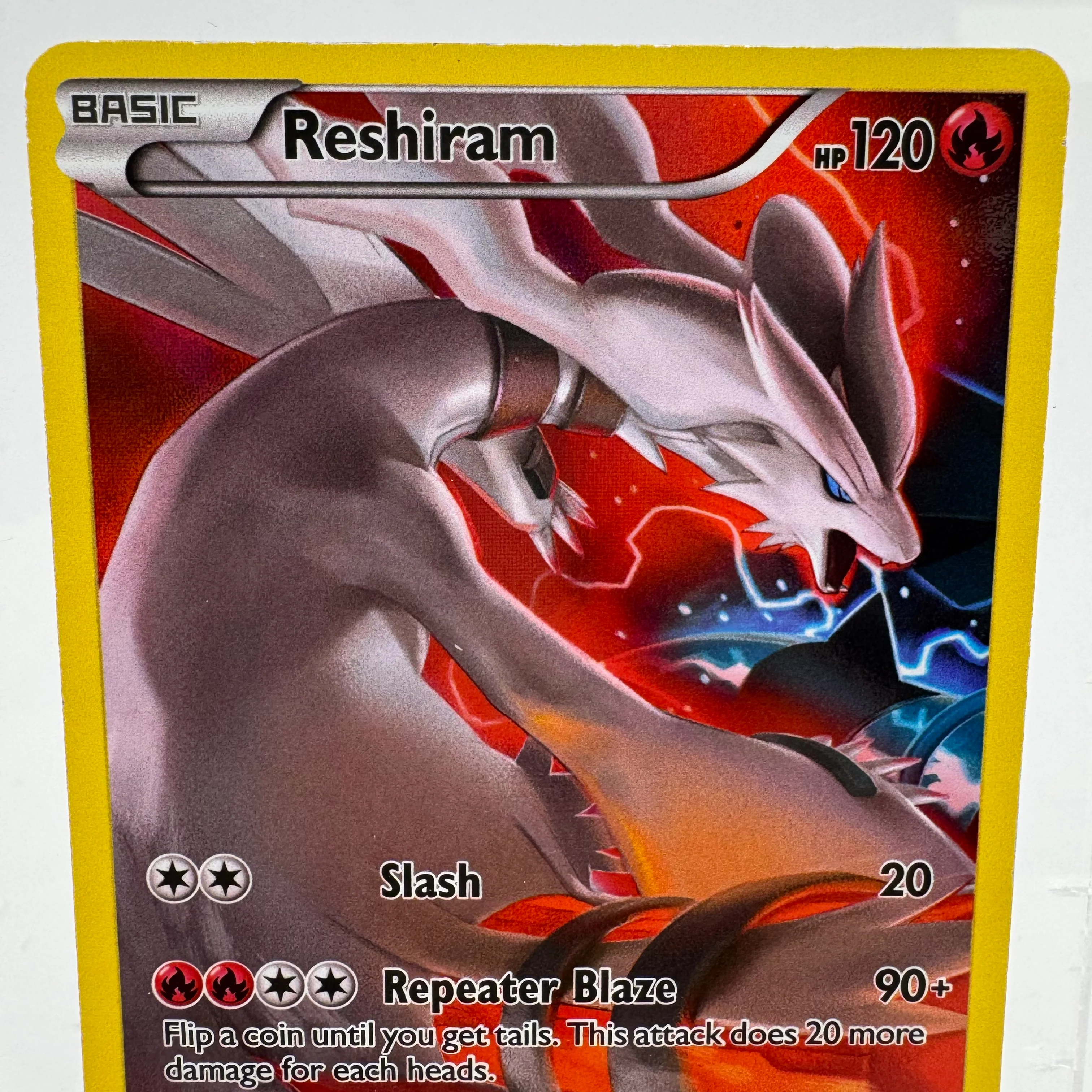 Pokémon TCG Promo Reshiram #XY74 Holo English LP - Image 4