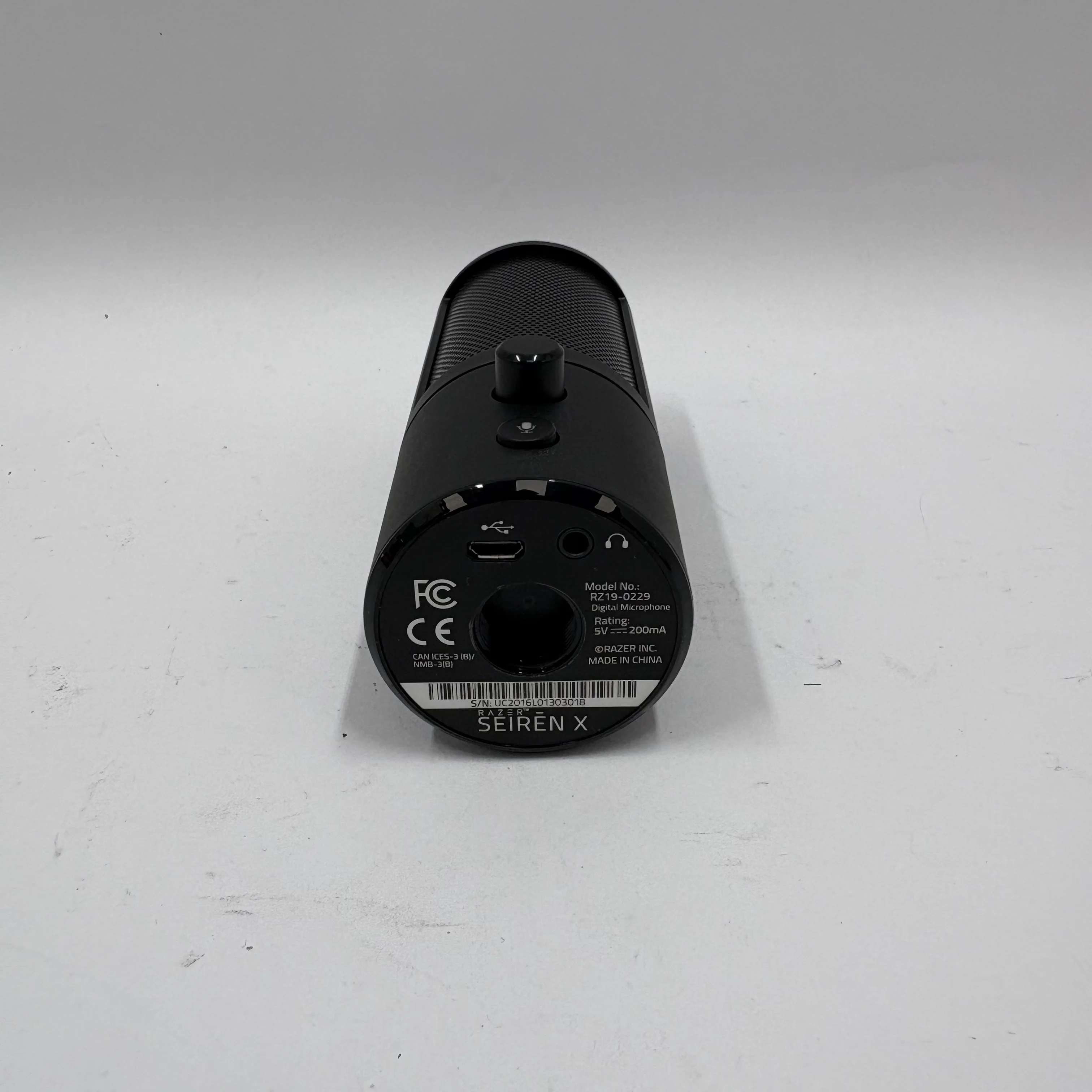 Razer Seiren X Microphone RZ19-0229 - Image 3