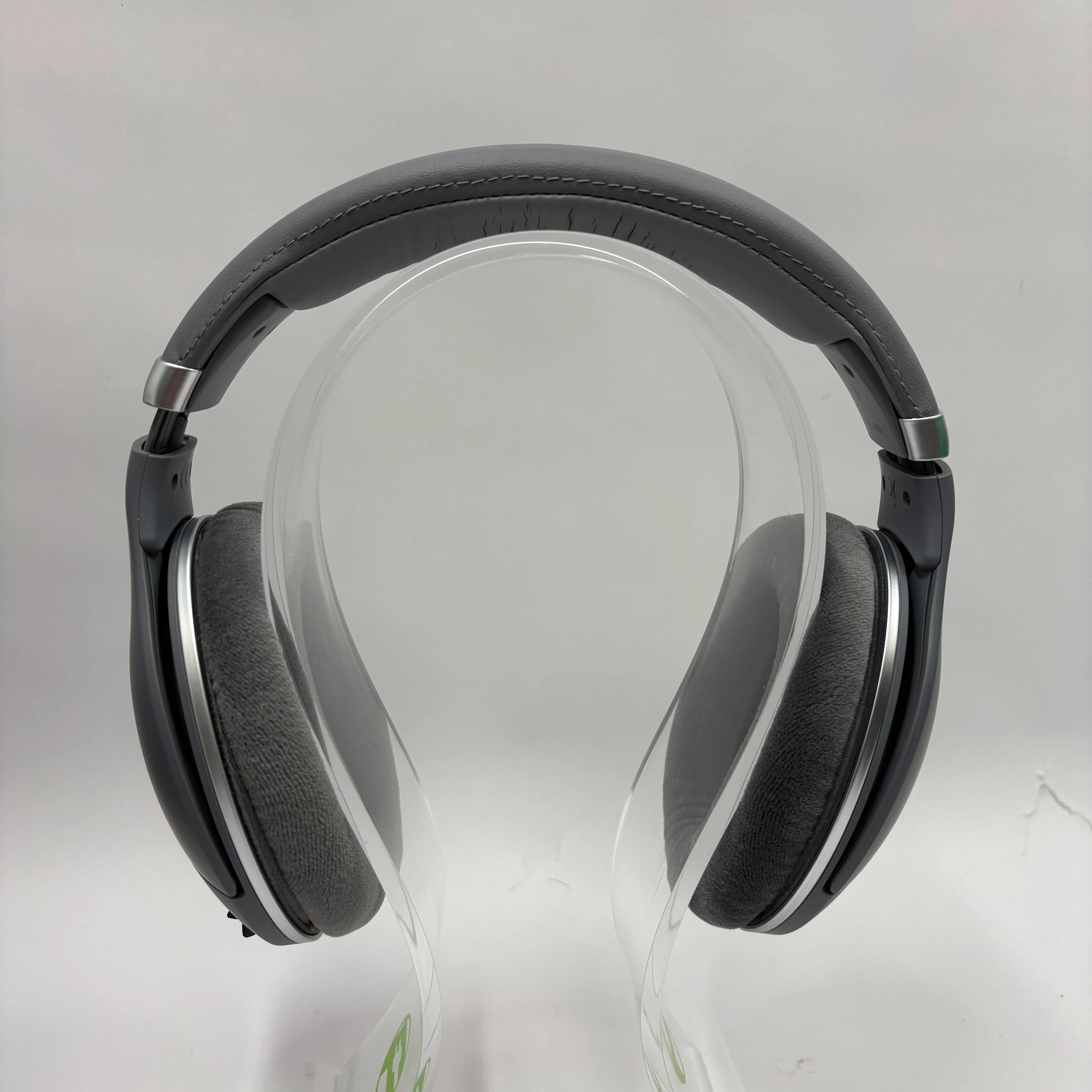 Sennheiser HD 579 Wired Open-Back Over-Ear Audiophile Headphones Silver 506830 - Image 3