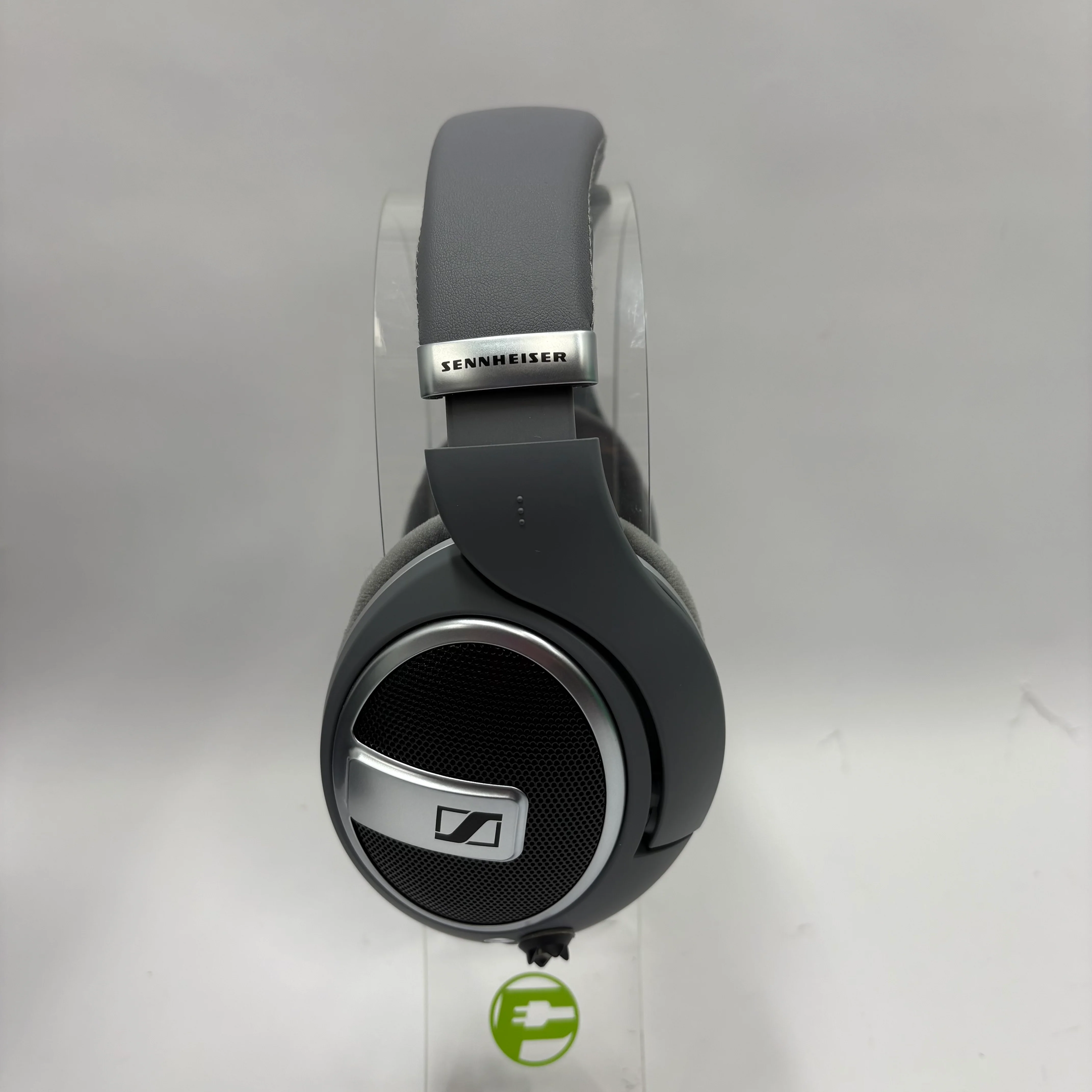 Sennheiser HD 579 Wired Open-Back Over-Ear Audiophile Headphones Silver 506830 - Image 4