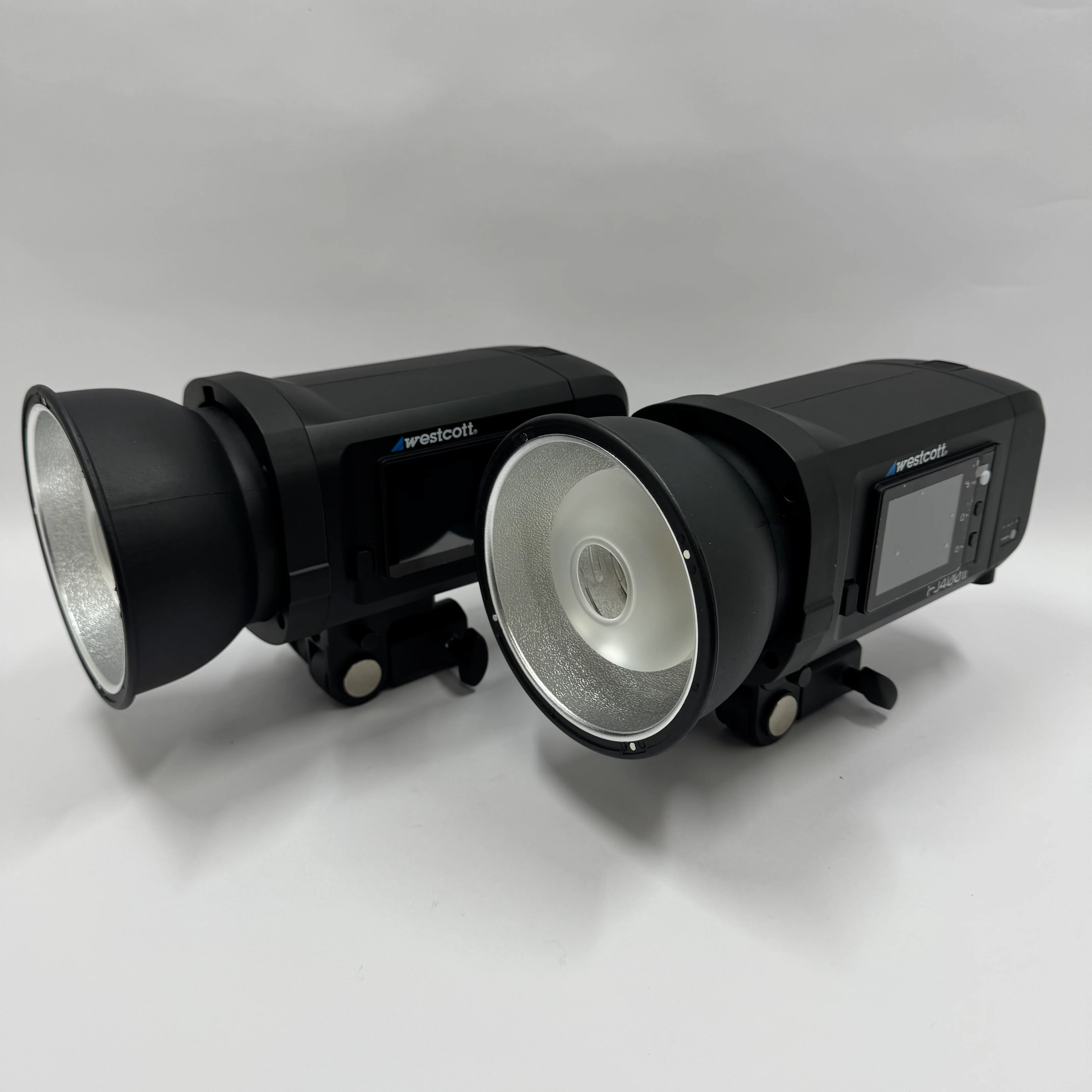 Westcott FJ400 II  Strobe 2-Light Backpack Kit