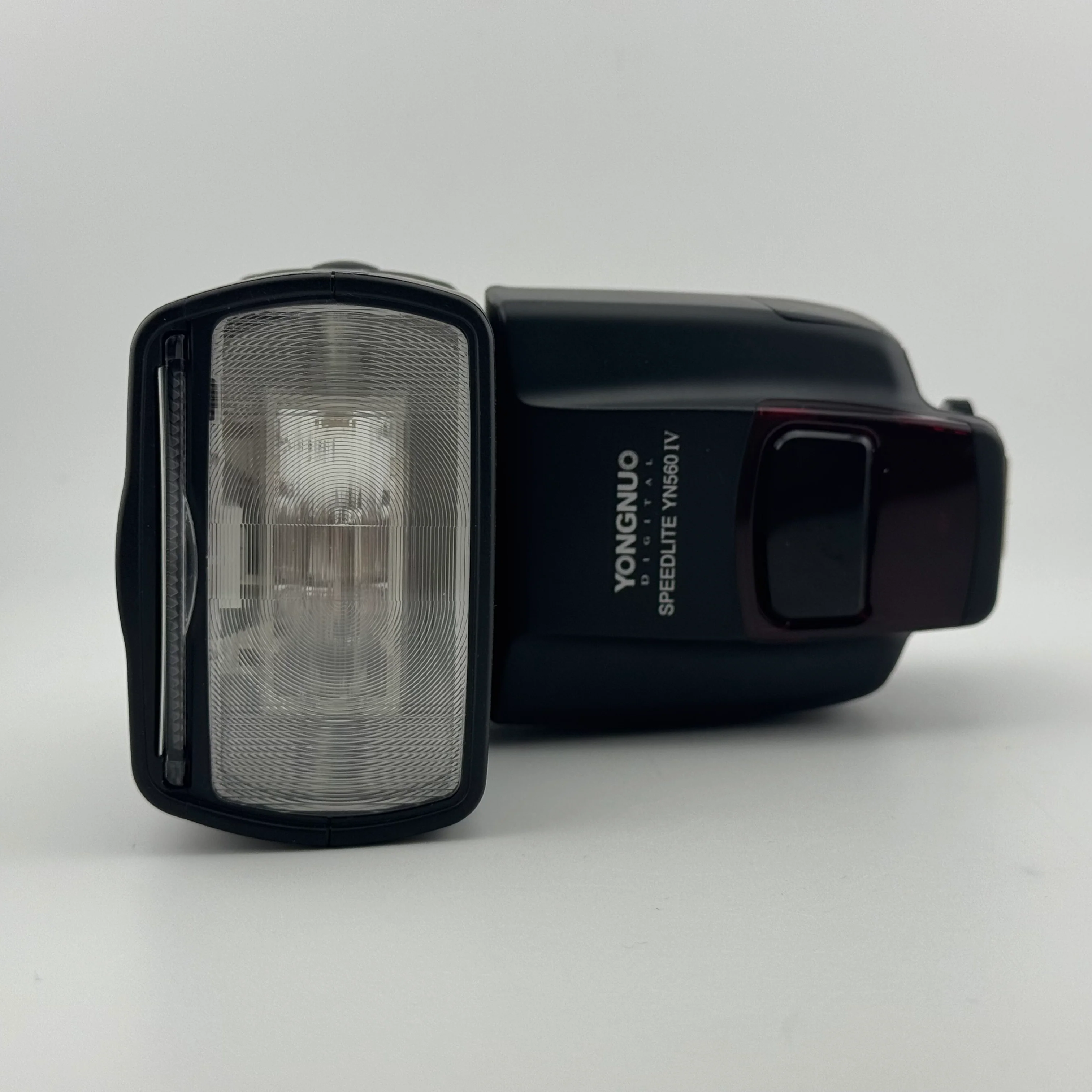 Yongnuo Digital Speedlite YN560 IV Wireless Camera Flash - Image 2